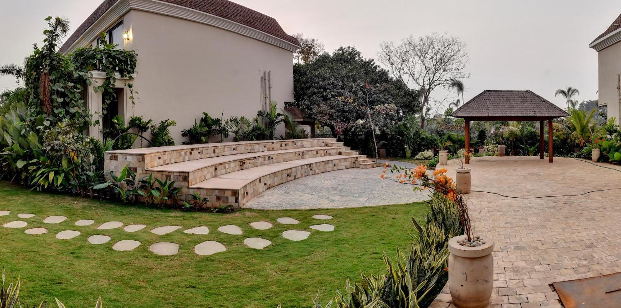 Maira Resort And Convention Centre Rāipur Dış mekan fotoğraf